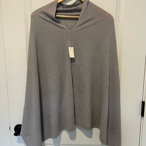 Women’s gray nursing cover